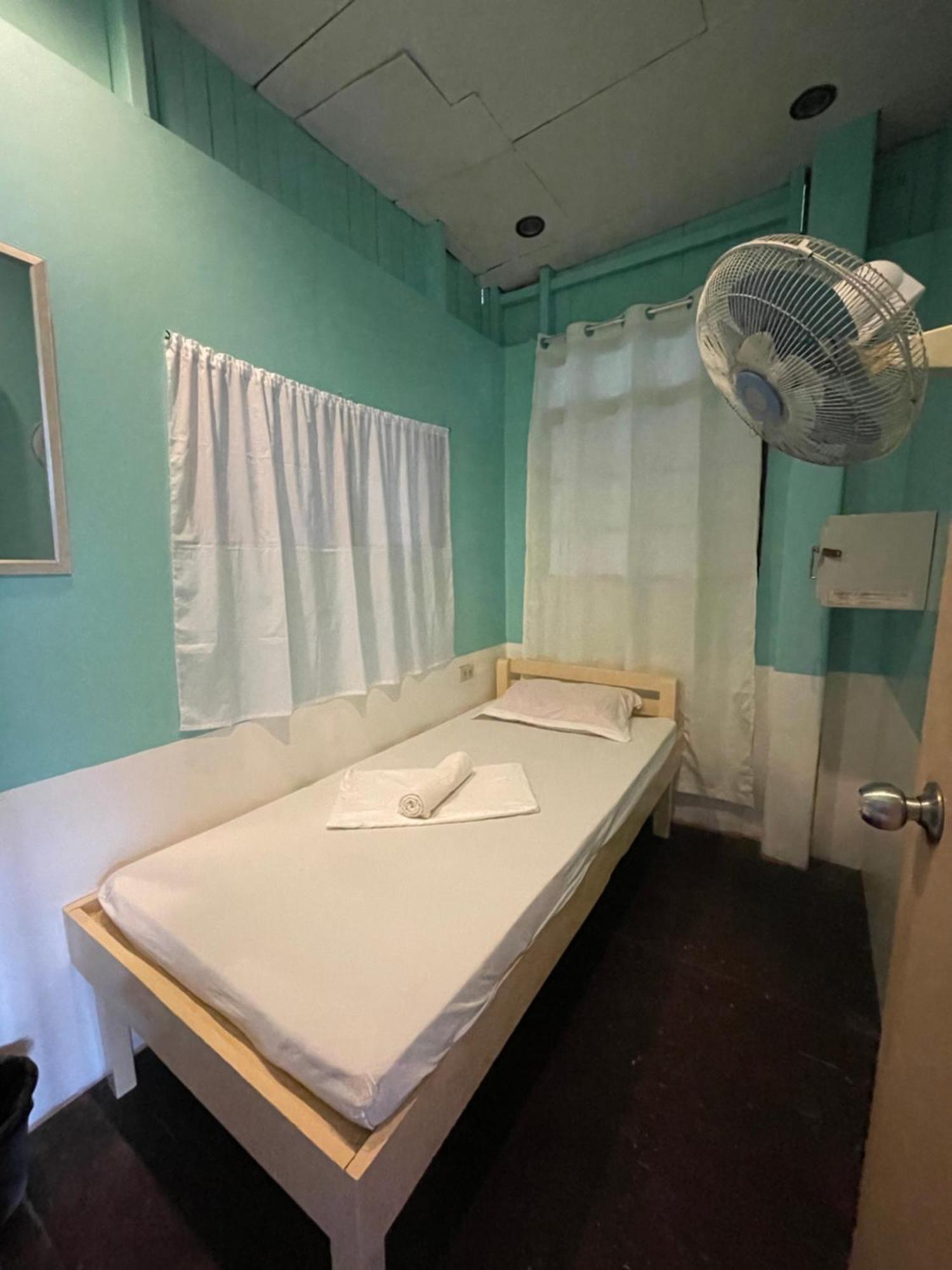 אל נידו Austrias Guest House מראה חיצוני תמונה