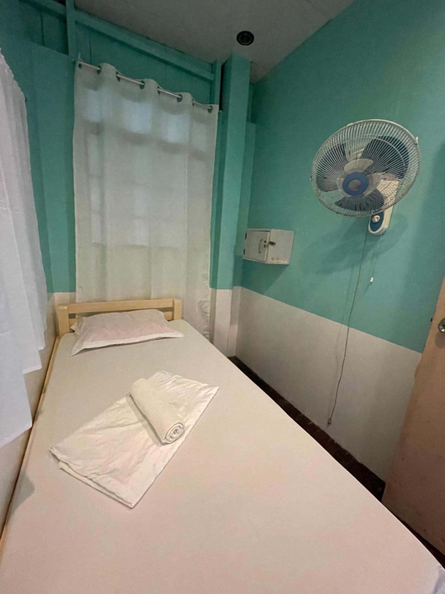 אל נידו Austrias Guest House מראה חיצוני תמונה